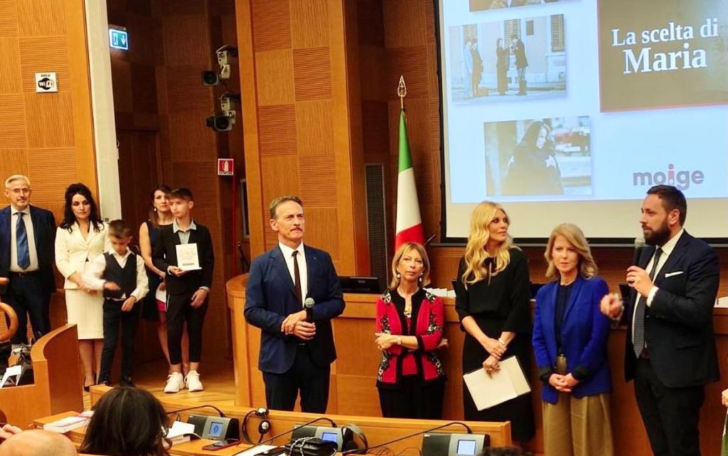 Copertina per 'La scelta di Maria' piace alle famiglie, Aquileia vola al Parlamento europeo